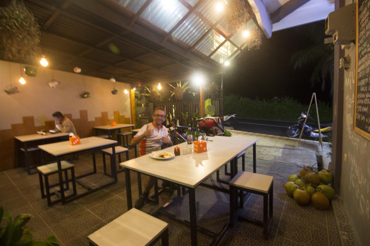 Dong Paloh Hostel Munduk  Ngoại thất bức ảnh