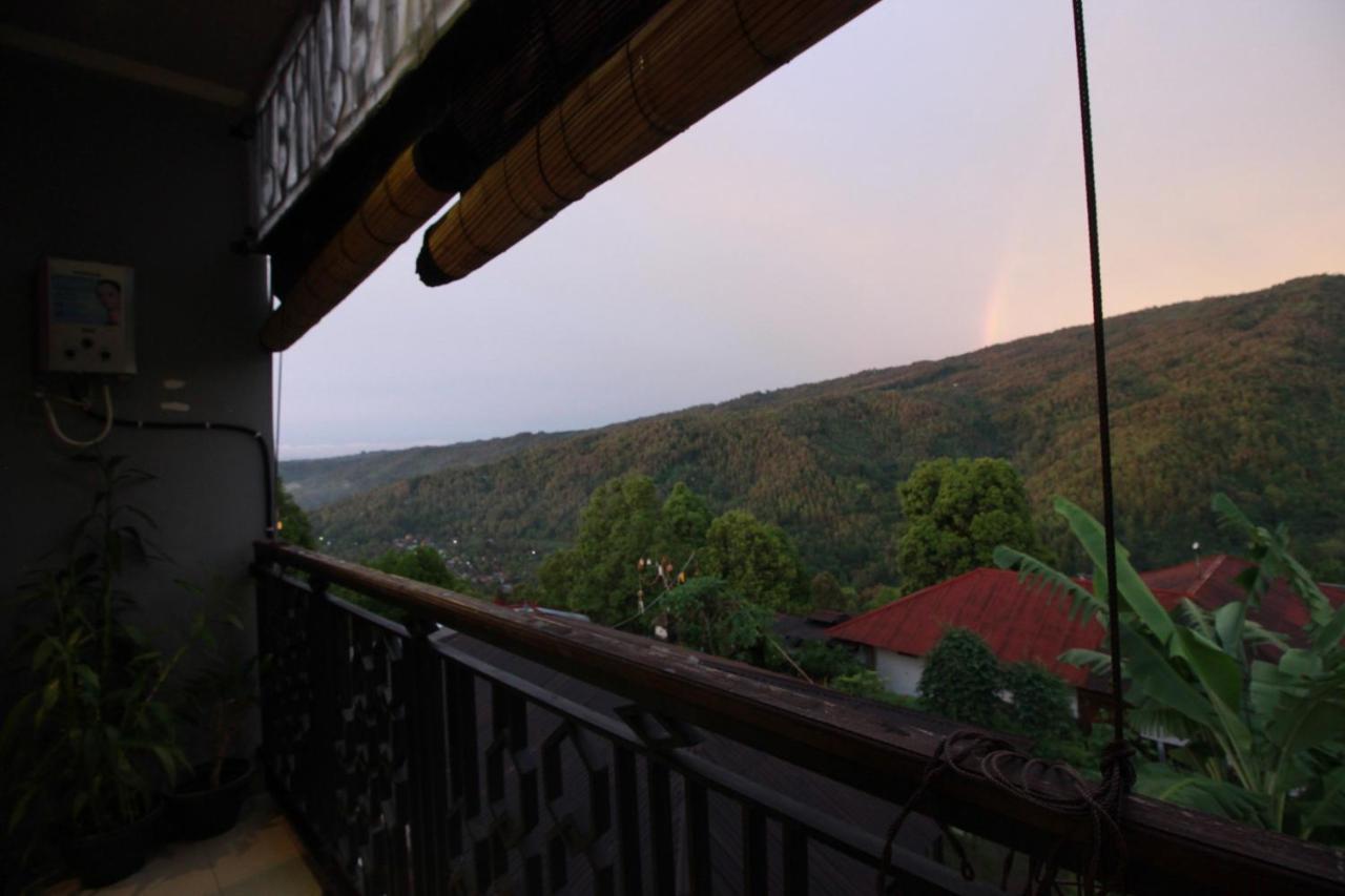 Dong Paloh Hostel Munduk  Ngoại thất bức ảnh